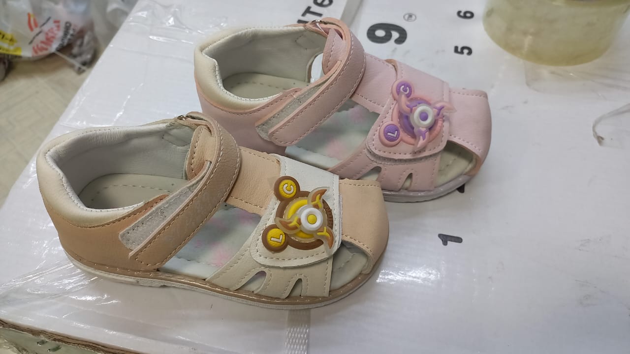 Детские босоножки  FASHION SO-254-90 (12 пар в коробе, 26-31 размер) Детские босоножки  FASHION SO-254-90 (12 пар в коробе, 26-31 размер)