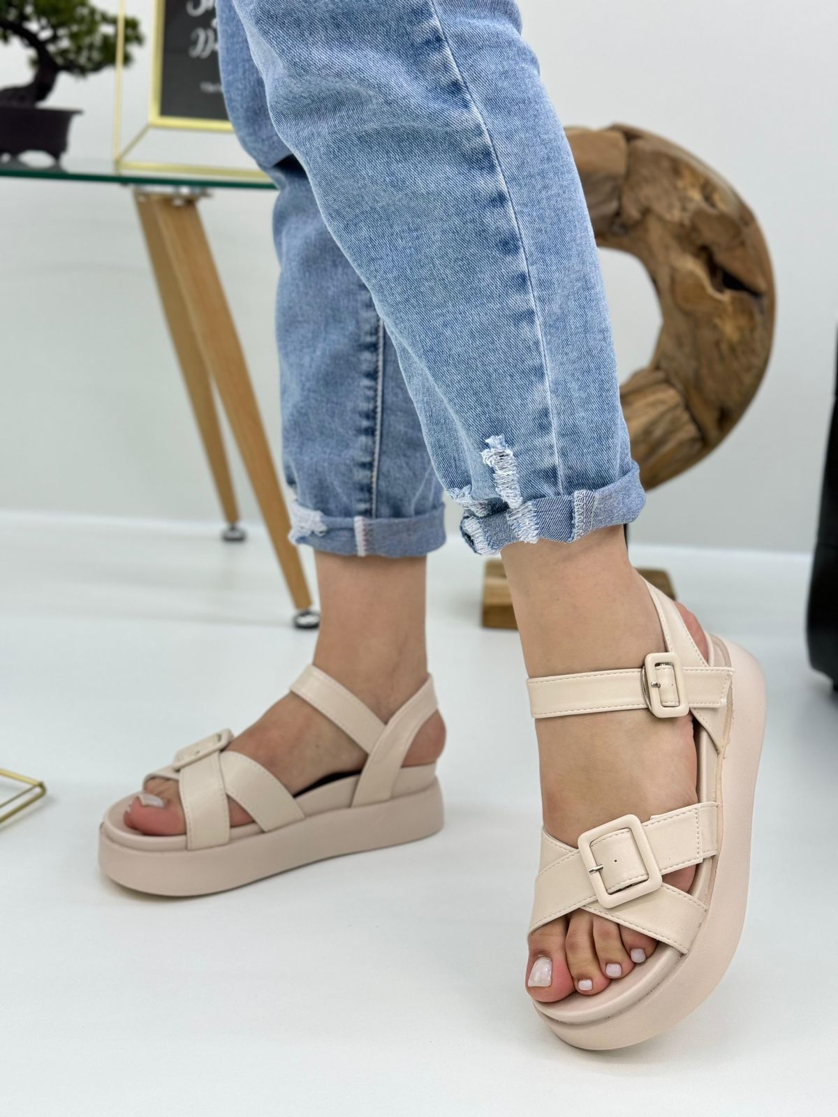 Женские весенние босоножки SUYIFEIYA SO-246-177 (8 пар в коробе, размер 36-41)