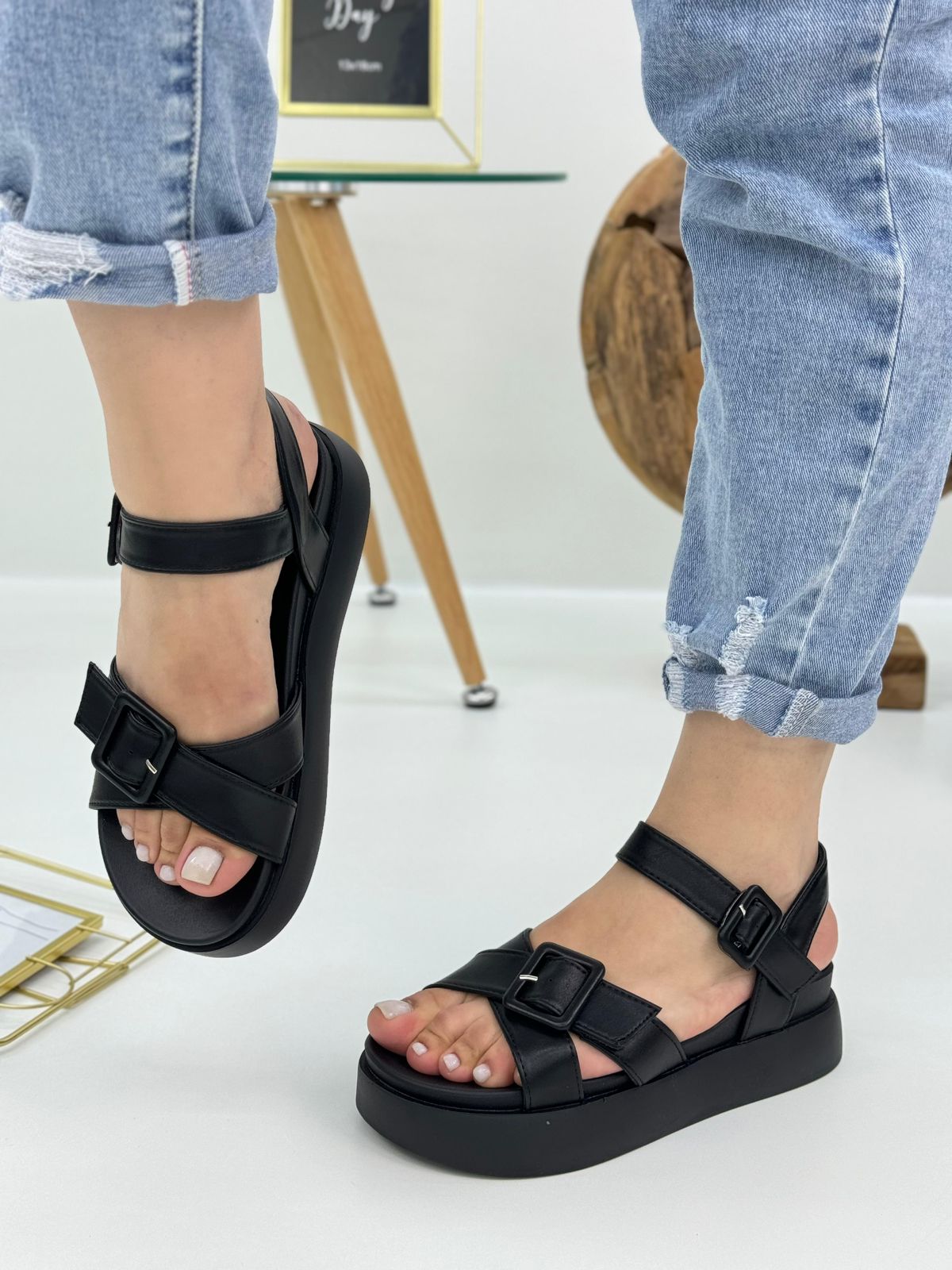 Женские весенние босоножки SUYIFEIYA SO-246-186 (8 пар в коробе, размер 36-41)