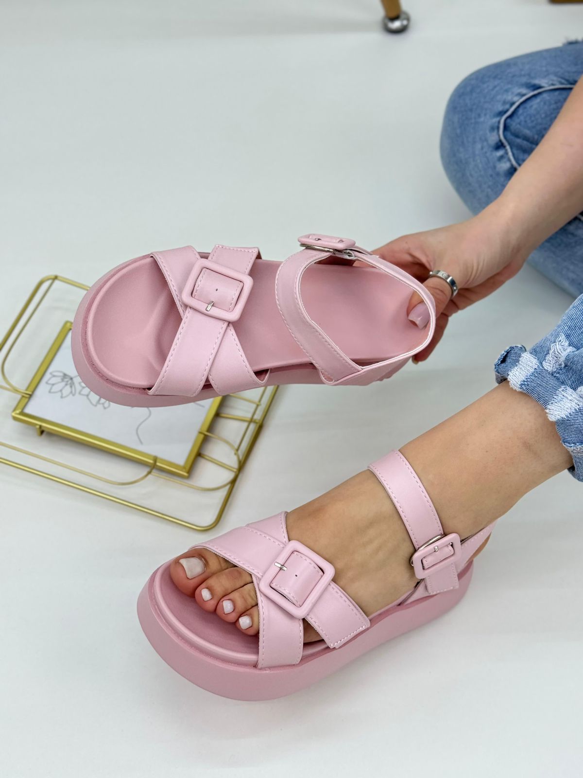 Женские весенние босоножки SUYIFEIYA SO-246-169 (8 пар в коробе, размер 36-41)