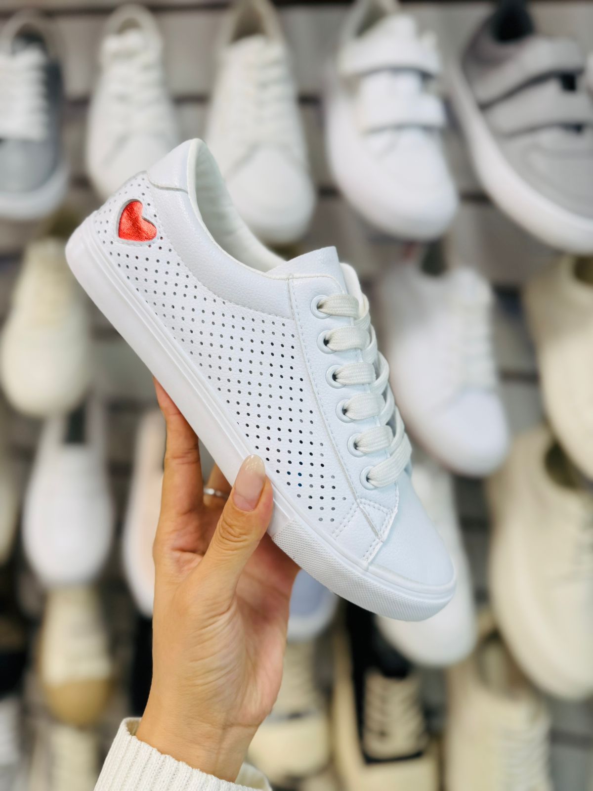 Женские кроссовки  FASHION SO-260-226 (8 пар в коробе, 36-41 размер)