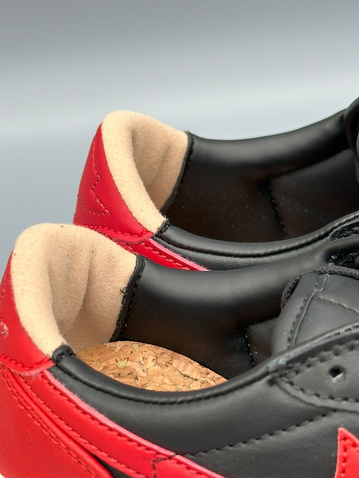 Женские кроссовки  AIR SO-251-352 (8 пар в коробе, 36-41 размер)