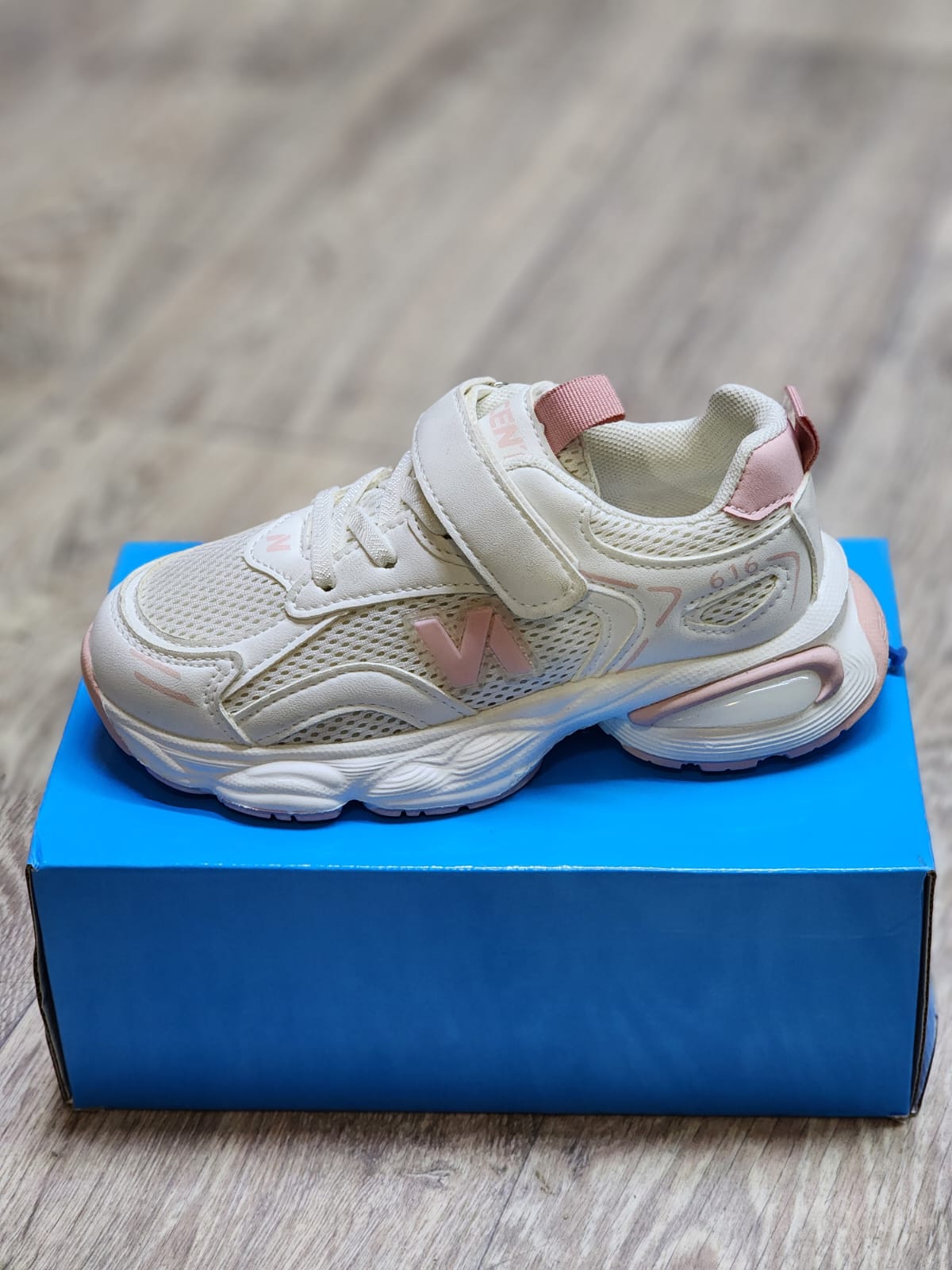 Детские кроссовки  FASHION SO-252-10 (8 пар в коробе, 32-37 размер)