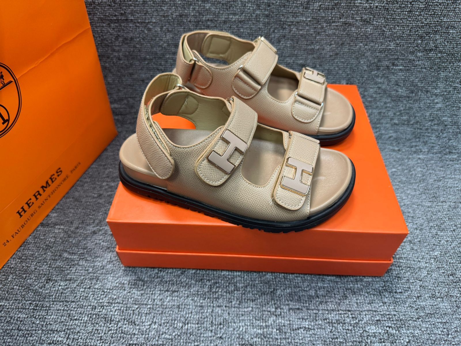 Женские босоножки  FASHION SO-253-143 (8 пар в коробе, 36-41 размер)