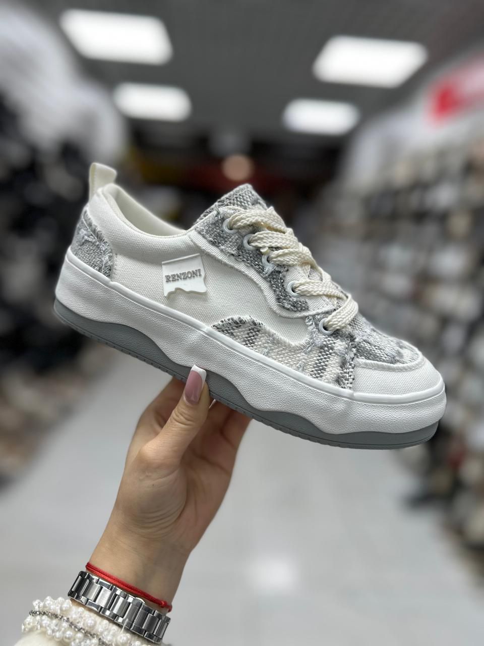 Женские кроссовки  FASHION SO-260-233 (8 пар в коробе, 36-41 размер)