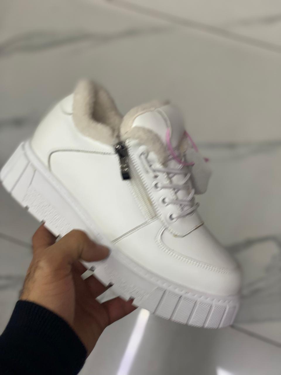 Женские кроссовки  FASHION SO-267-49 (8 пар в коробе, 36-41 размер)