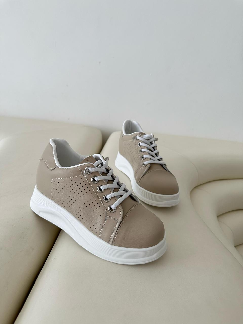 Женские кроссовки  FASHION SO-252-273 (8 пар в коробе, 36-41 размер)