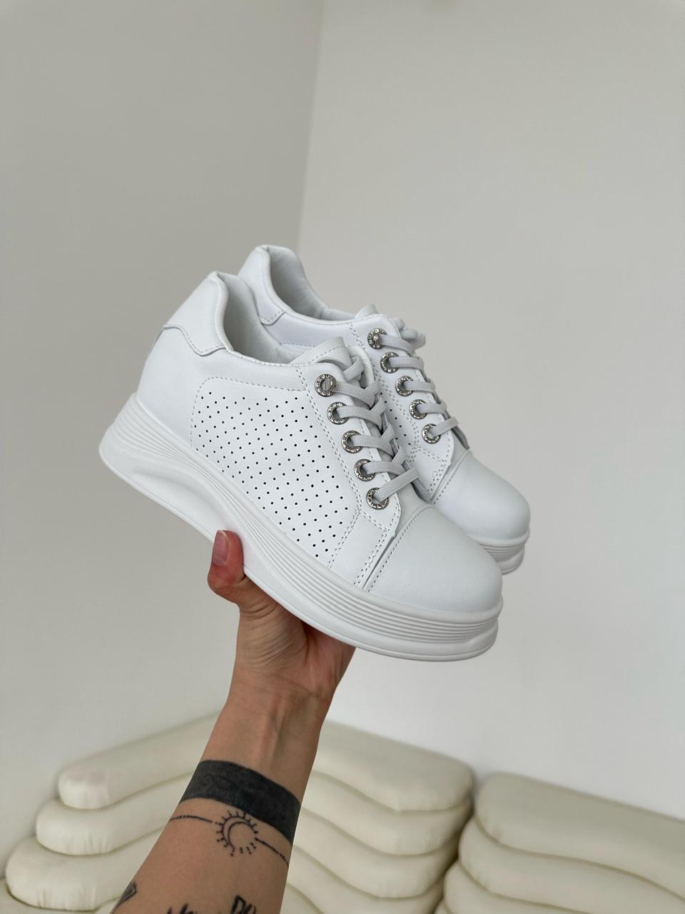 Женские кроссовки  FASHION SO-252-269 (8 пар в коробе, 36-41 размер)