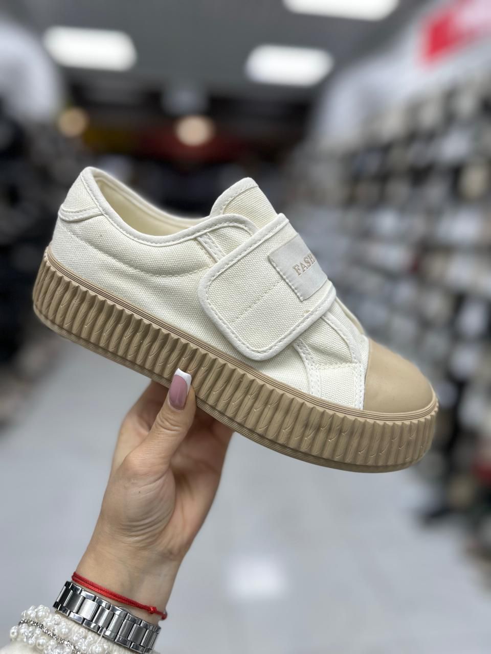 Женские кроссовки  FASHION SO-260-225 (8 пар в коробе, 36-41 размер)