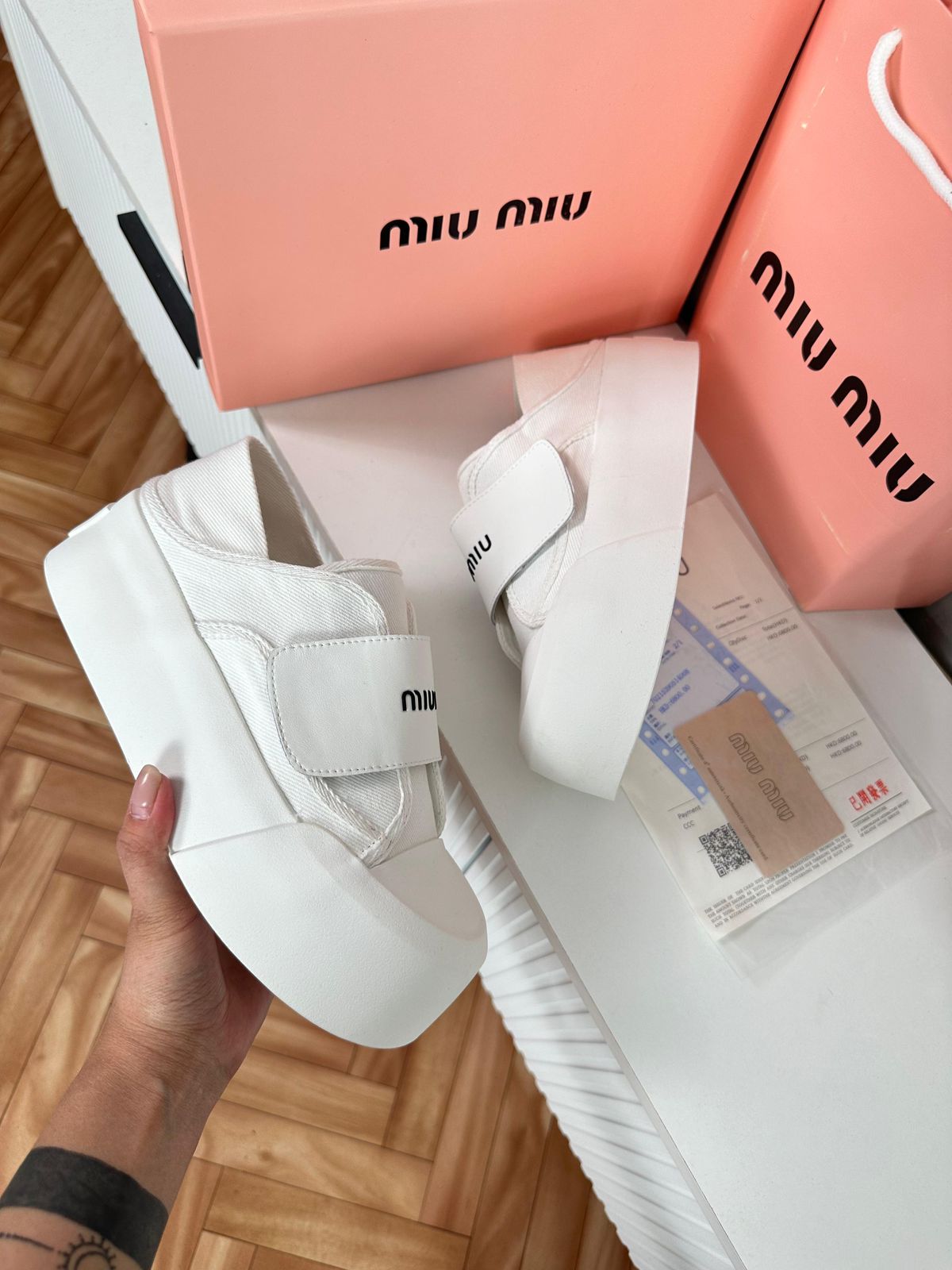 Женские кроссовки  FASHION SO-253-80 (6 пар в коробе, 36-41 размер)