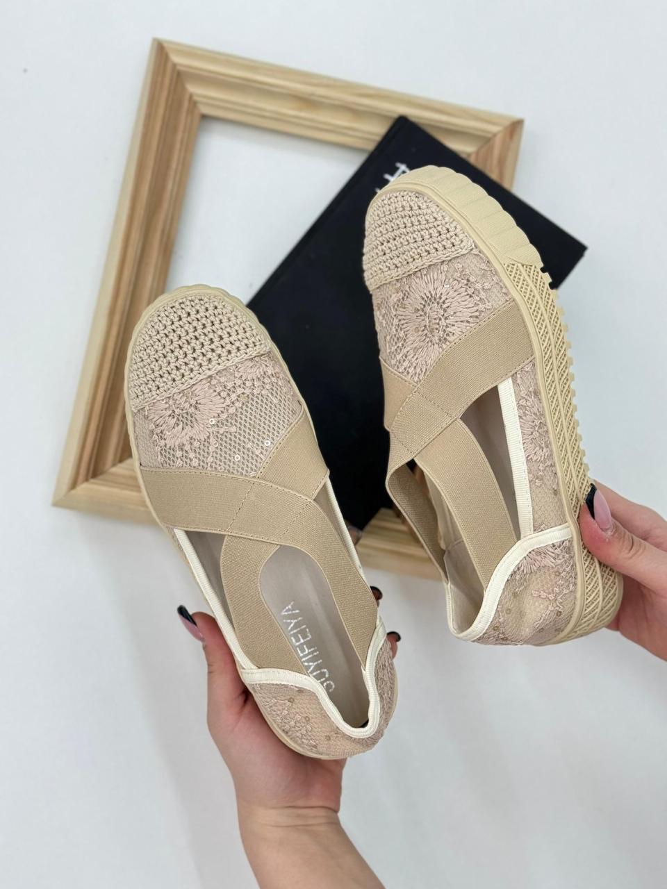 Женские весенние туфли SUYIFEIYA SO-246-151 (8 пар в коробе, размер 36-41)