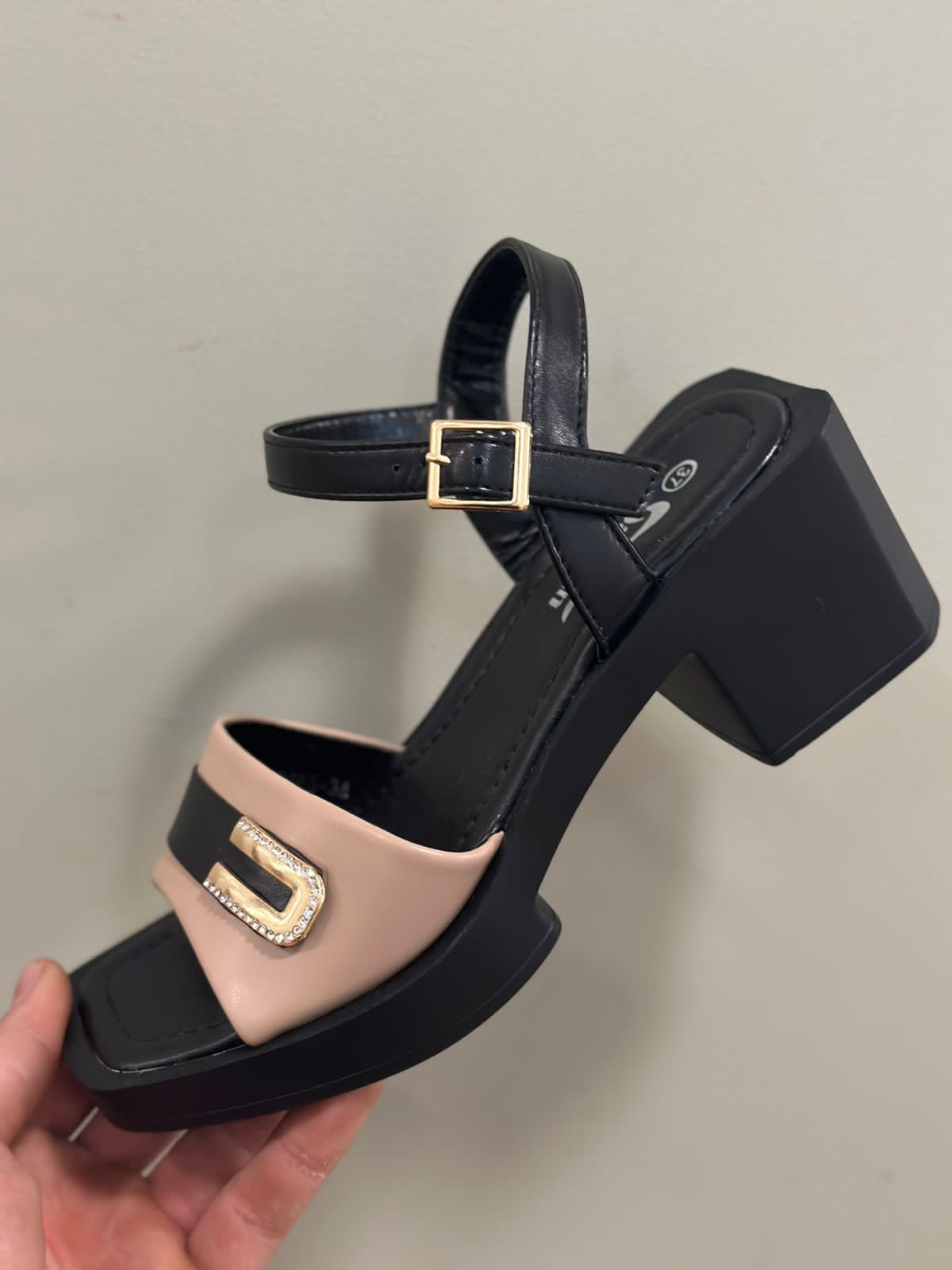 Женские летние босоножки FASHION SO-240-303 (8 пар в коробе, размер 36-41)