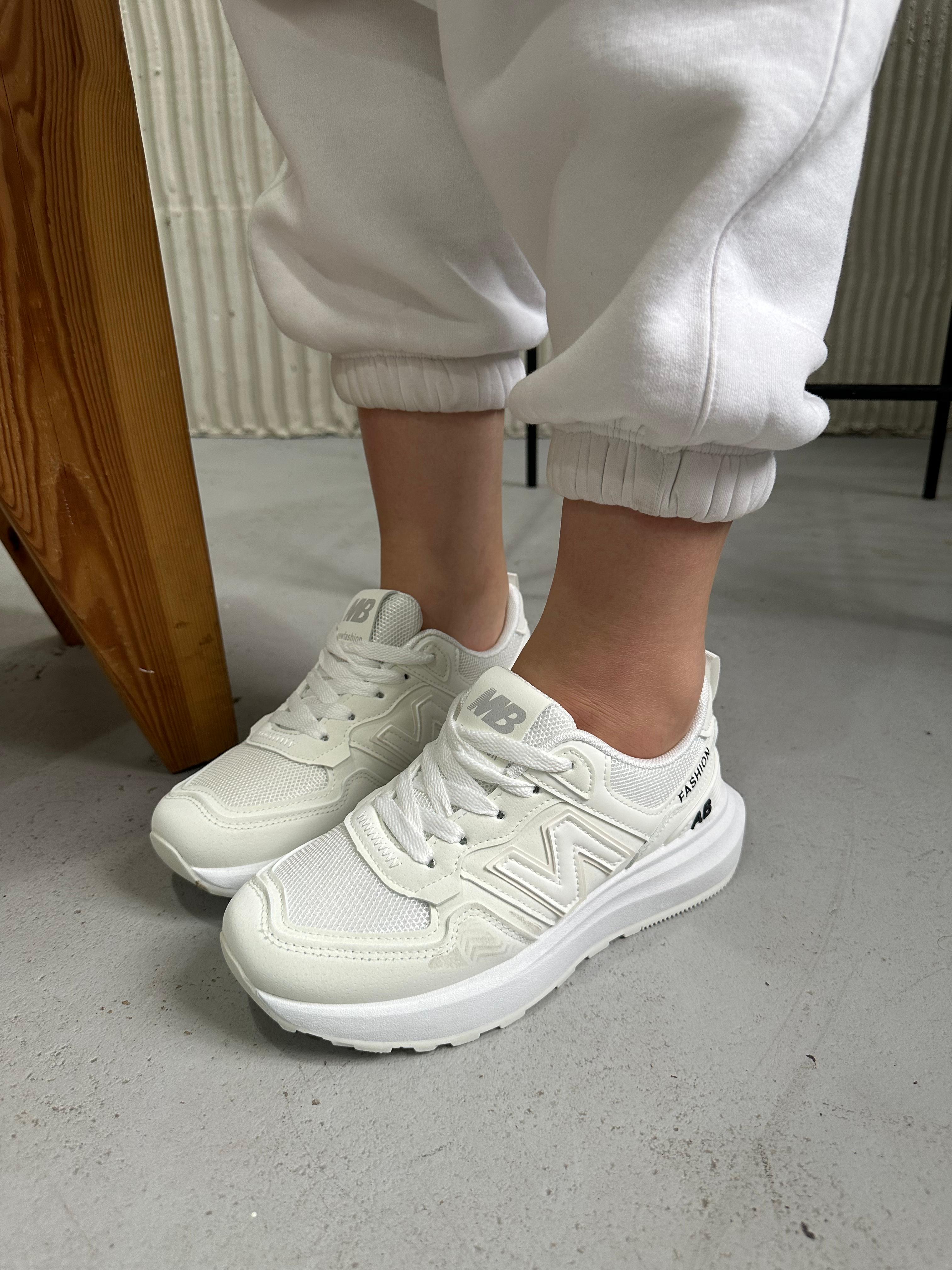 Женские кроссовки  FASHION SO-252-289 (8 пар в коробе, 36-41 размер)