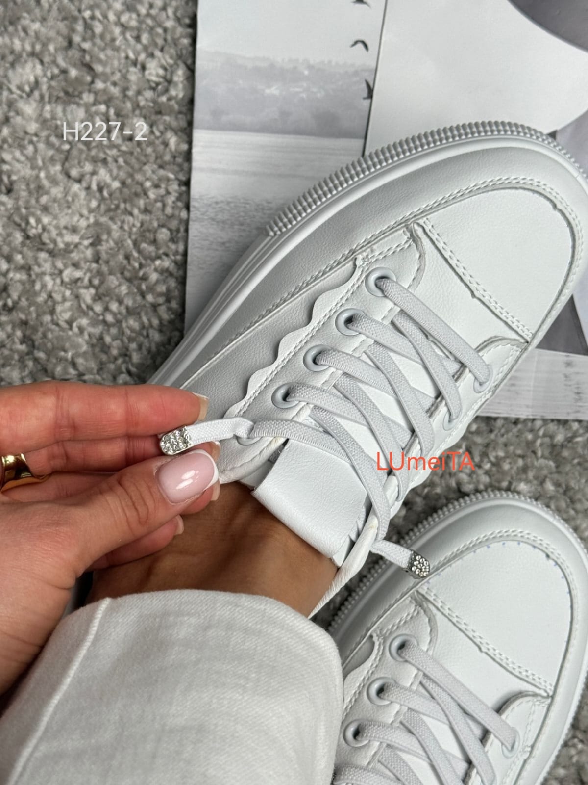 Женские кроссовки  LUTA SO-264-64 (8 пар в коробе, 36-41 размер)