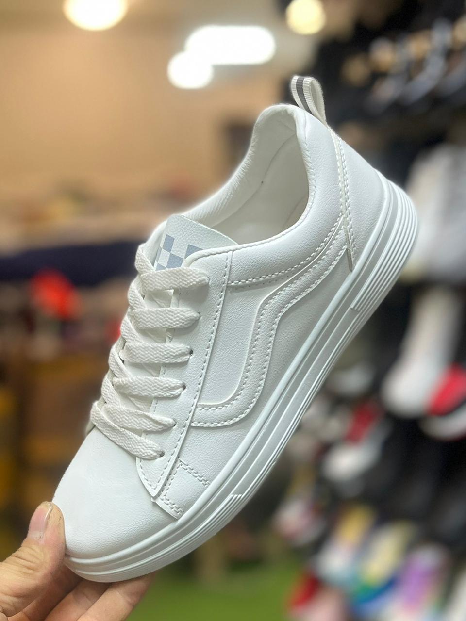 Женские весенние кроссовки FASHION SO-247-100 (8 пар в коробе, размер 37-41)