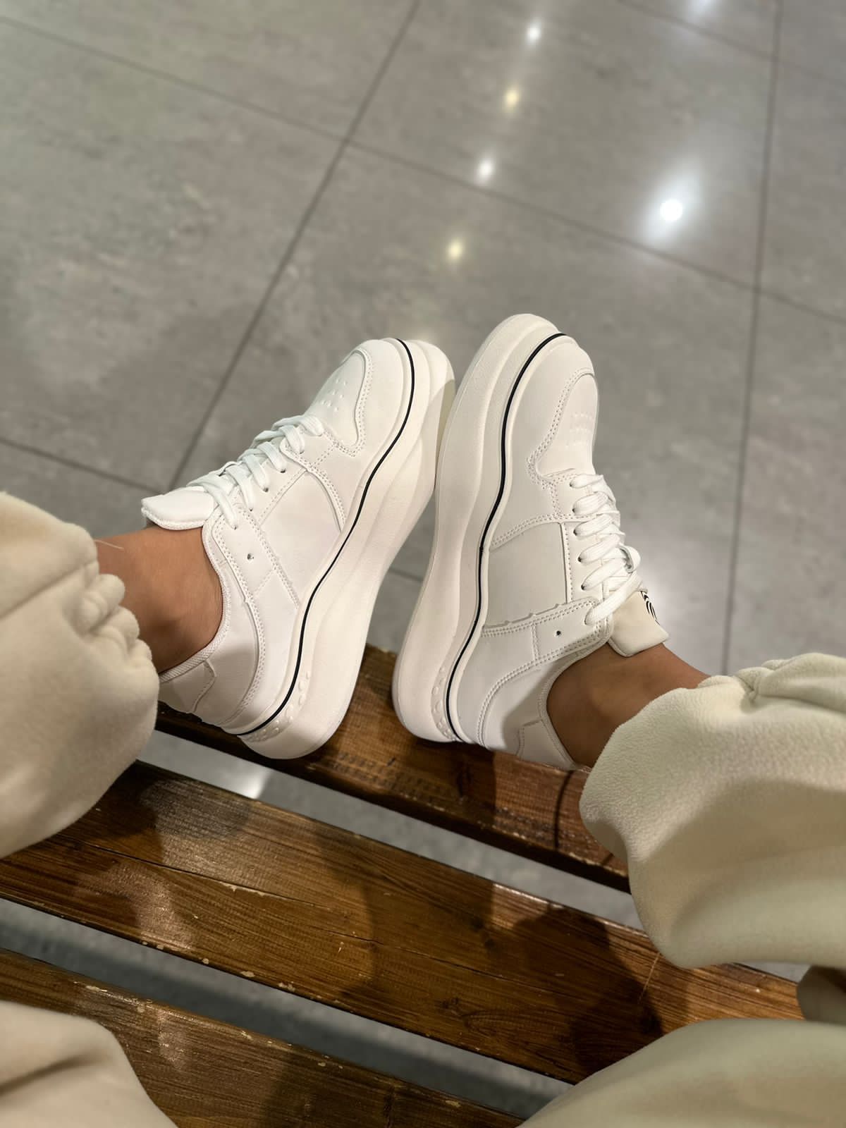 Женские весенние кроссовки FASHION SO-225-88 (8 пар в коробе, размер 36-41)