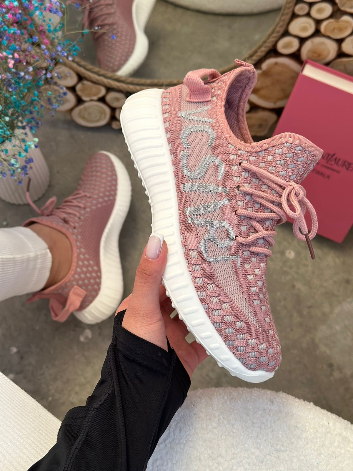 Женские весенние кроссовки FASHION SO-236-18 (10 пар в коробе, размер 36-41)