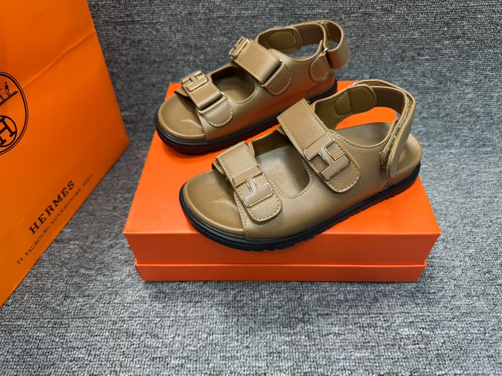 Женские босоножки  FASHION SO-253-144 (8 пар в коробе, 36-41 размер)