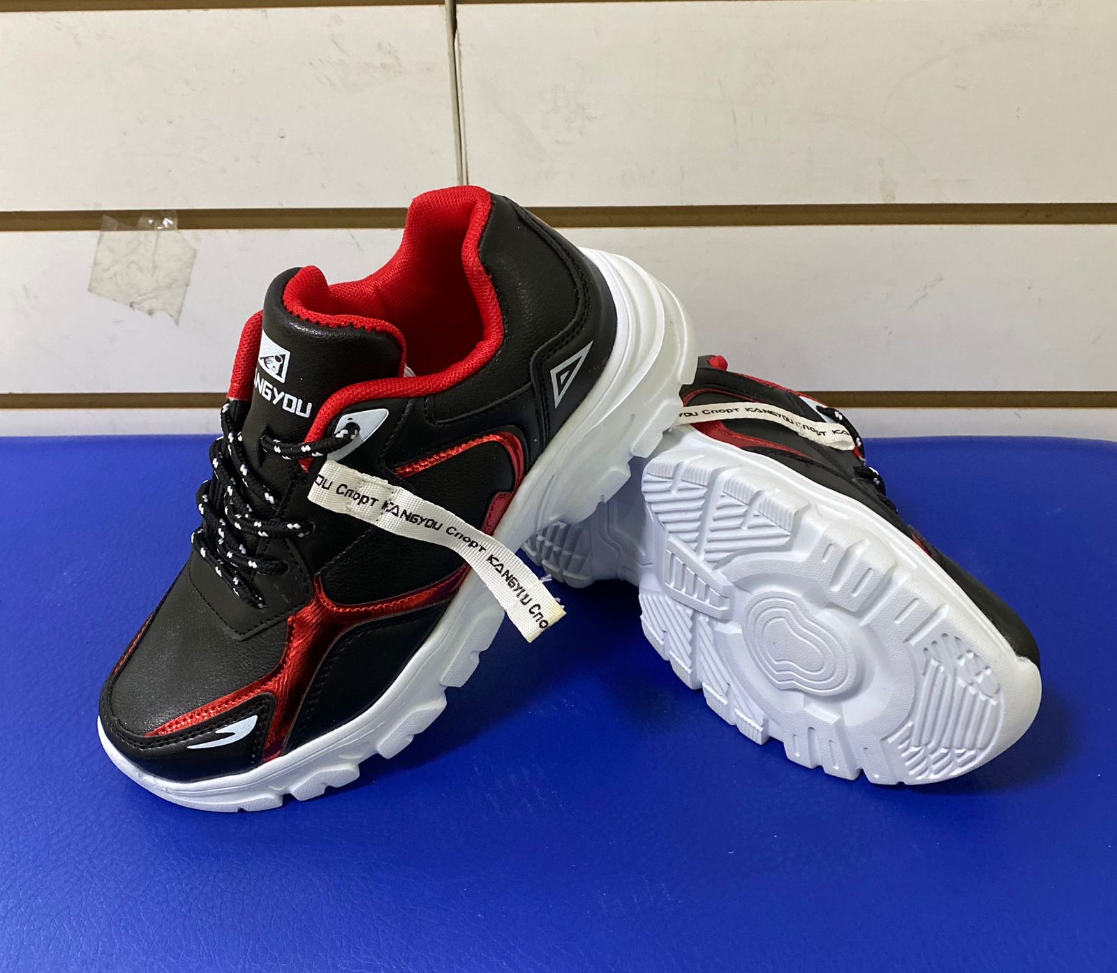 Женские весенние кроссовки FASHION SO-232-54 (8 пар в коробе, размер 36-41)