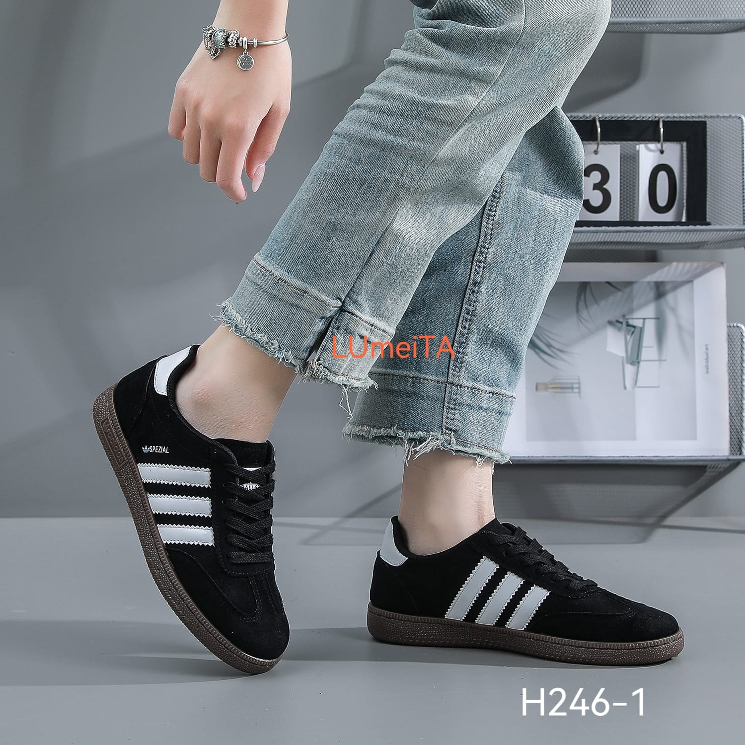 Женские кроссовки  LUTA SO-262-383 (8 пар в коробе, 36-41 размер)