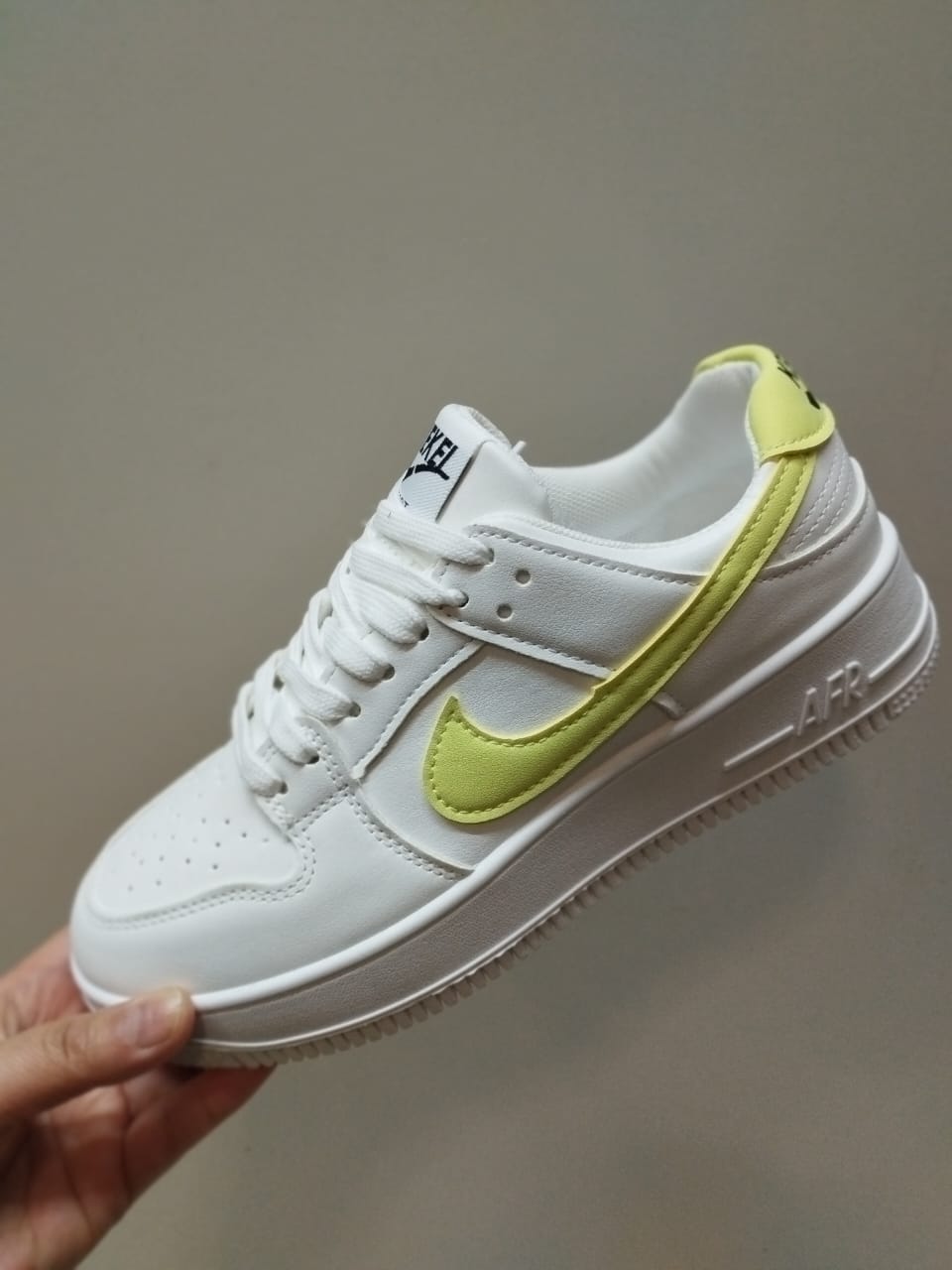 Женские весенние кроссовки AIR SO-222-220 (8 пар в коробе, размер 36-41)