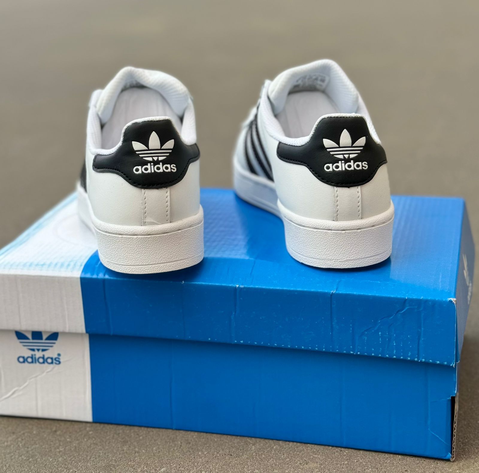 Женские кроссовки  AIR SO-251-147 (8 пар в коробе, 36-41 размер)