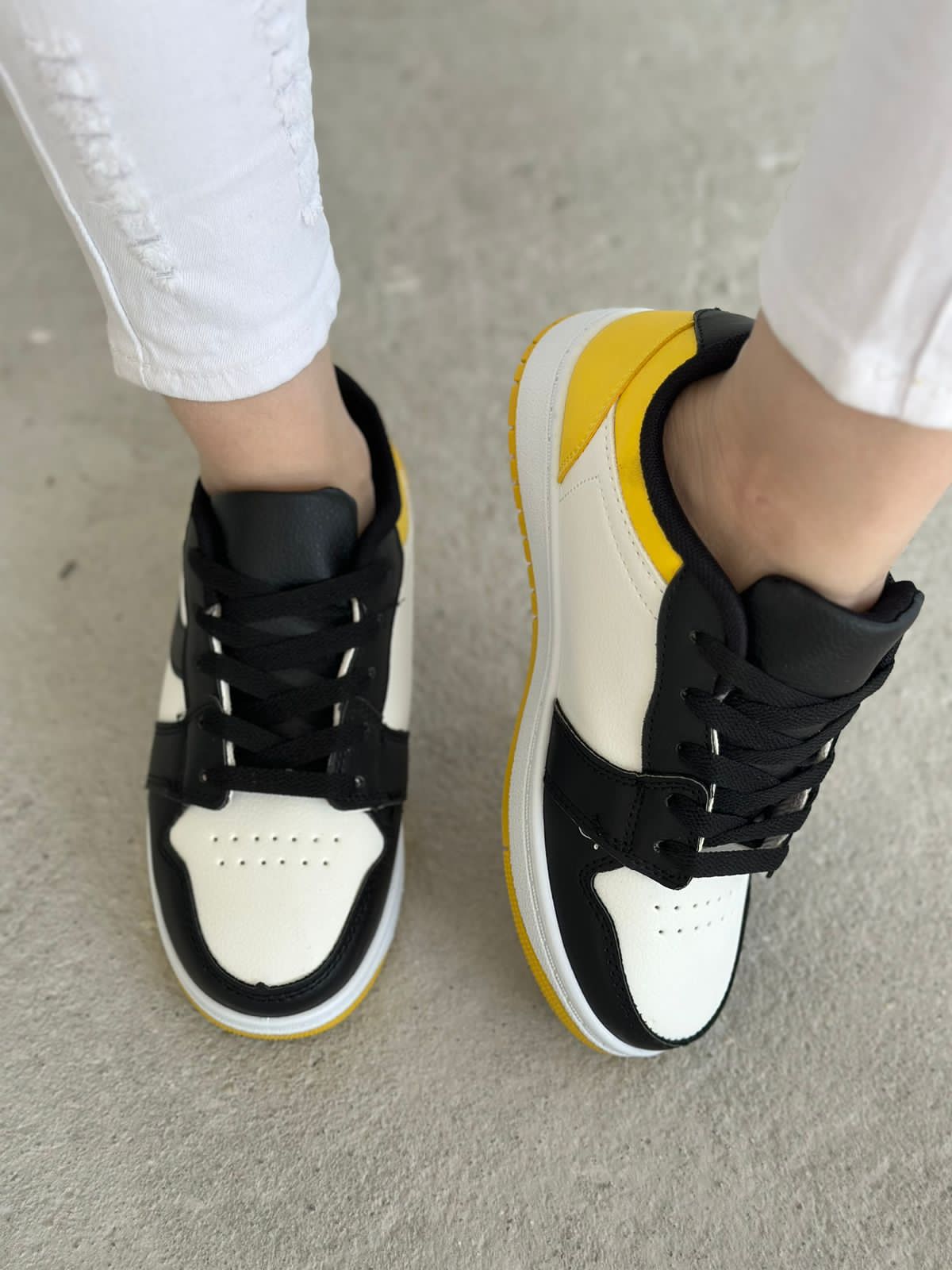 Женские кроссовки  AIR SO-251-358 (8 пар в коробе, 36-41 размер)