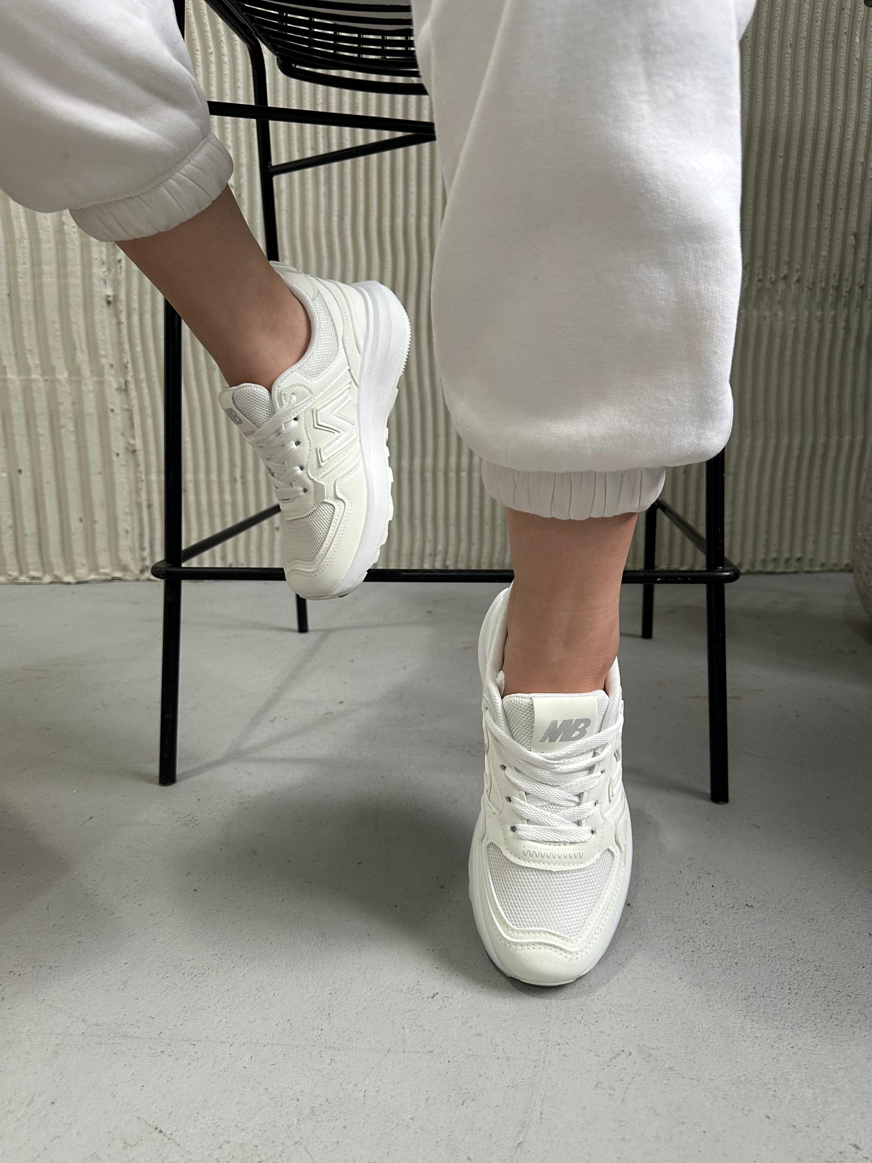 Женские кроссовки  FASHION SO-252-290 (8 пар в коробе, 36-41 размер)