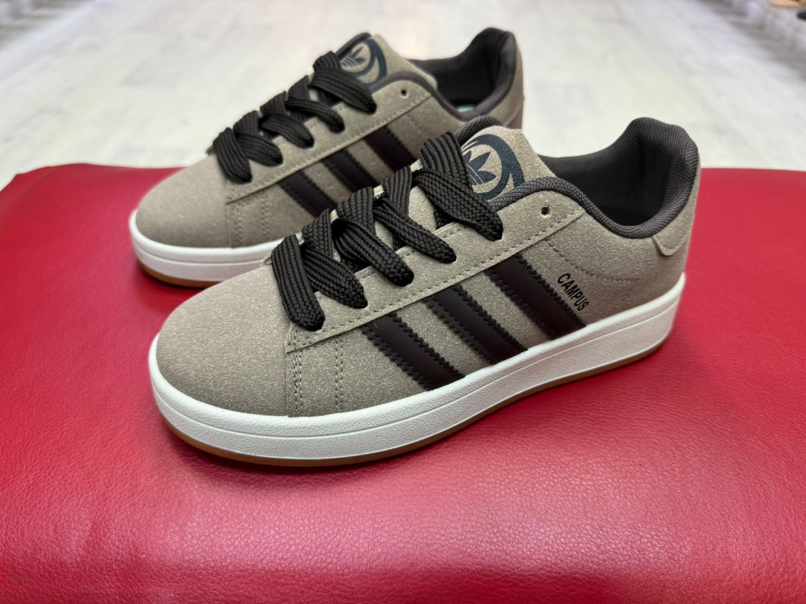 Женские весенние кроссовки FASHION SO-236-97 (8 пар в коробе, размер 36-41)