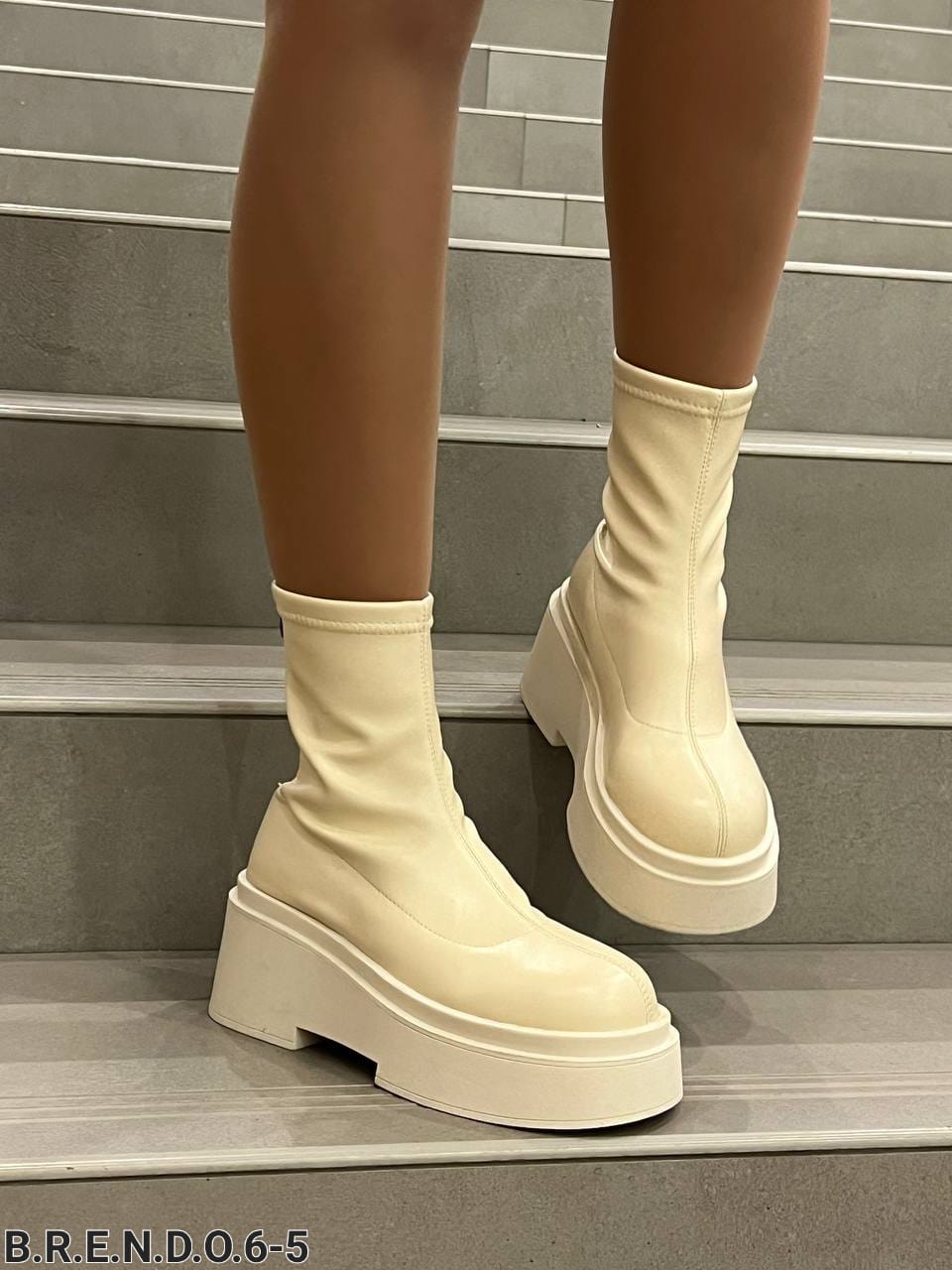 Женские весенние ботинки FASHION SO-222-126 (8 пар в коробе, размер 36-41)