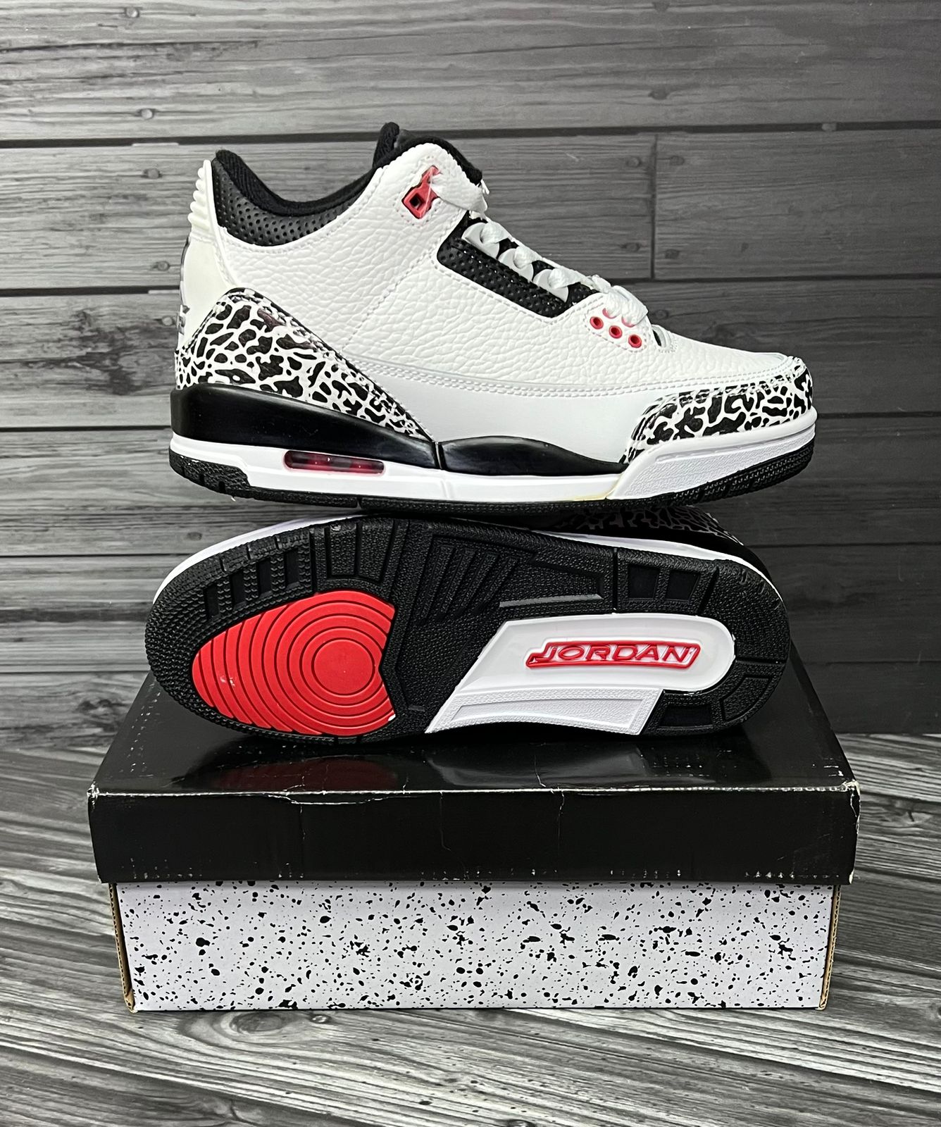 Женские весенние кроссовки AIR SO-224-85 (8 пар в коробе, размер 37-41)