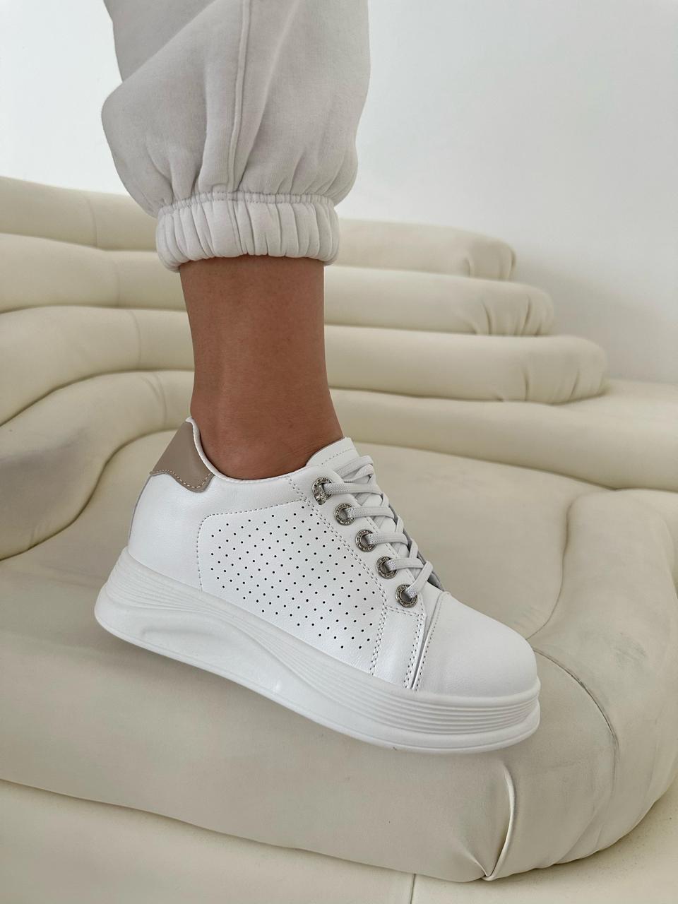 Женские кроссовки  FASHION SO-252-275 (8 пар в коробе, 36-41 размер)