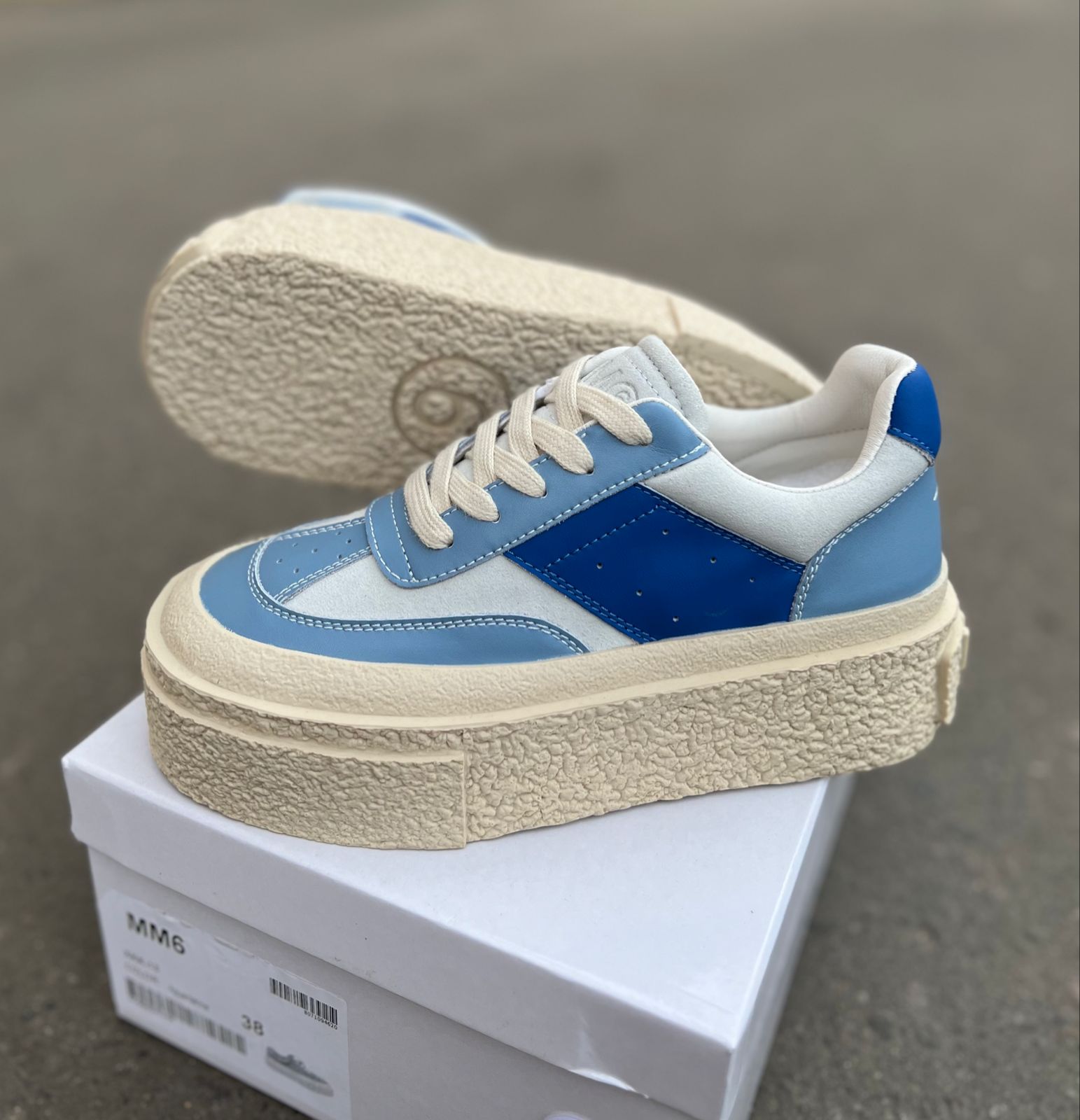 Женские кроссовки  AIR SO-251-137 (8 пар в коробе, 36-41 размер)