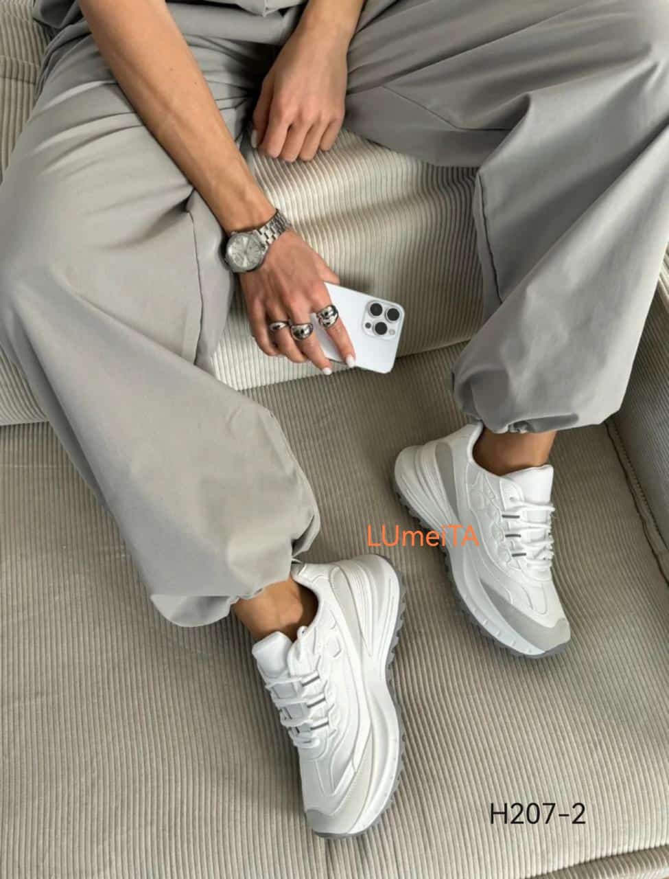 Женские кроссовки  FASHION SO-262-369 (8 пар в коробе, 36-41 размер)