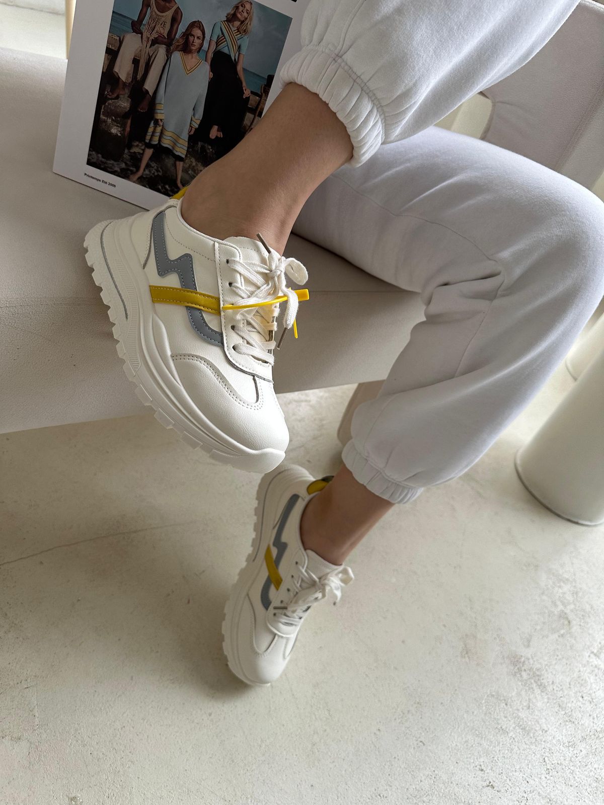 Женские кроссовки  FASHION SO-252-103 (8 пар в коробе, 36-41 размер)