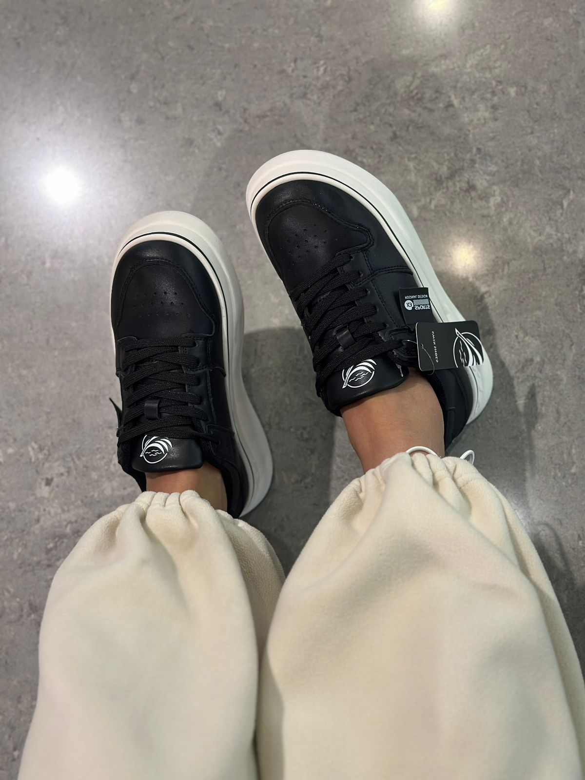 Женские весенние кроссовки FASHION SO-225-81 (8 пар в коробе, размер 36-41)