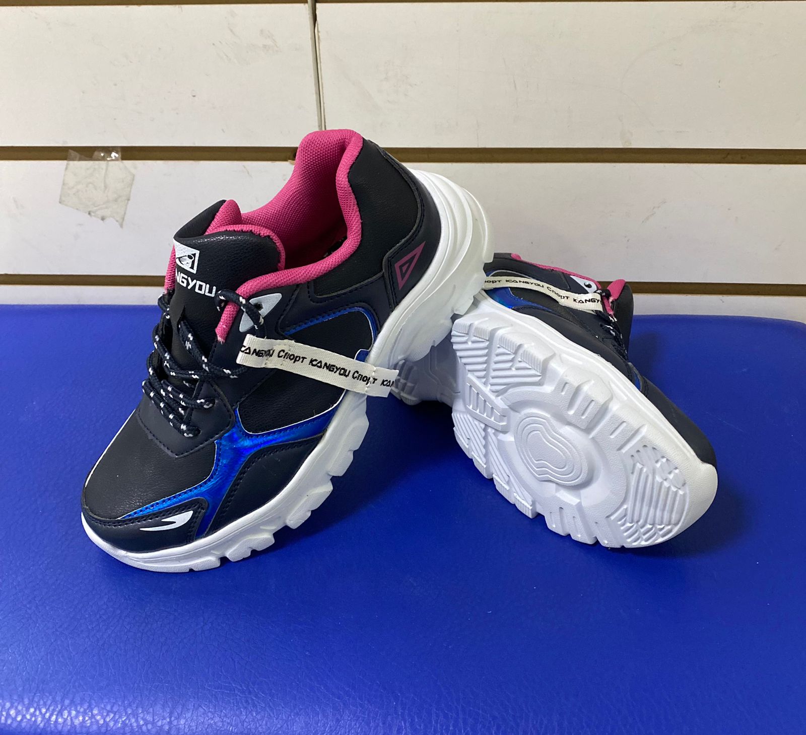 Женские весенние кроссовки FASHION SO-232-57 (8 пар в коробе, размер 36-41)