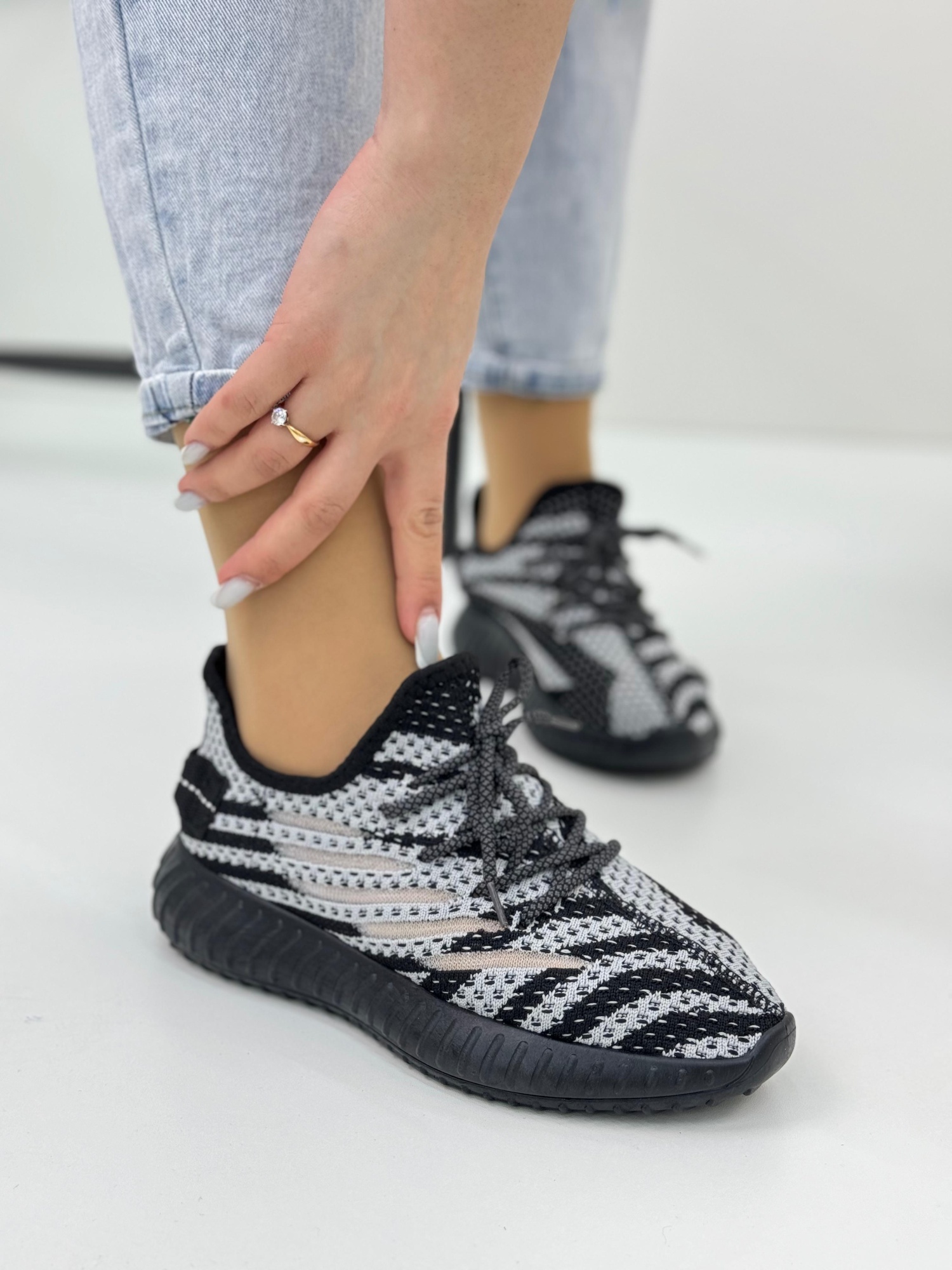 Женские весенние кроссовки FASHION SO-245-63 (8 пар в коробе, размер 36-41)